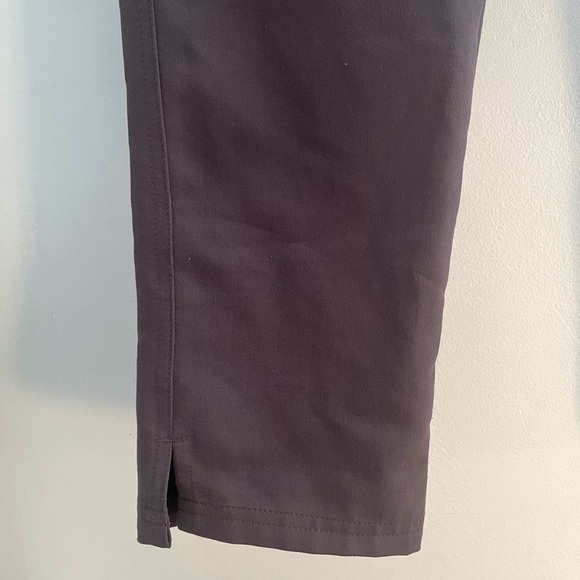 High waisted FIGS yola skinny scrub pants - Picture 9 of 9